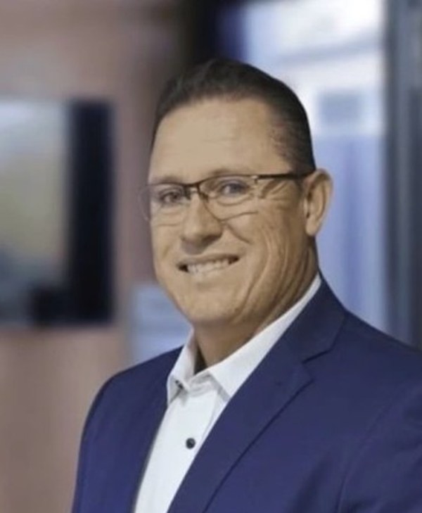 Portrait of Travis Carter